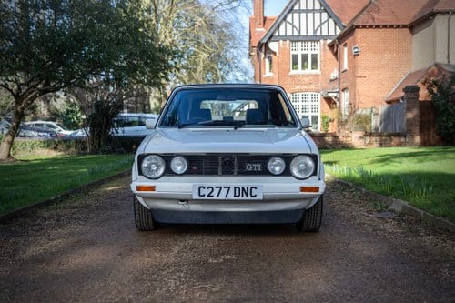 1986 Volkswagen Golf Mk1 GTI Christmas Cabriolet à venda (imagem 12 de 188)
