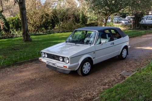 1986 Volkswagen Golf Mk1 GTI Christmas Cabriolet à venda (imagem 15 de 188)