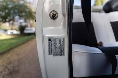 1986 Volkswagen Golf Mk1 GTI Christmas Cabriolet à venda (imagem 39 de 188)