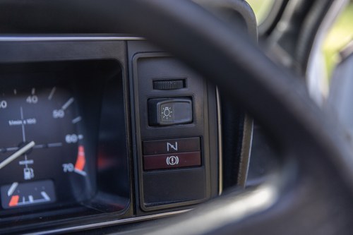 1986 Volkswagen Golf Mk1 GTI Christmas Cabriolet à venda (imagem 42 de 188)