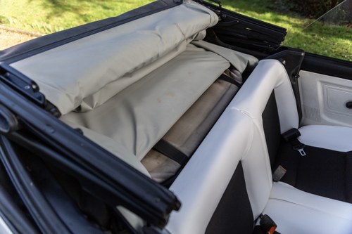 1986 Volkswagen Golf Mk1 GTI Christmas Cabriolet à venda (imagem 56 de 188)