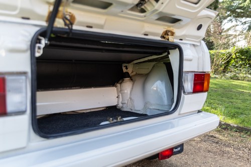 1986 Volkswagen Golf Mk1 GTI Christmas Cabriolet à venda (imagem 84 de 188)