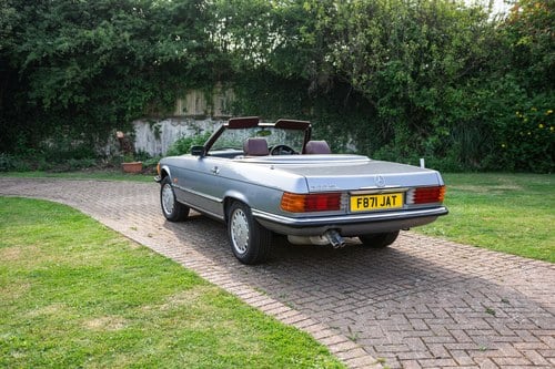 1989 Mercedes-Benz R107 300SL For Sale (picture 10 of 131)