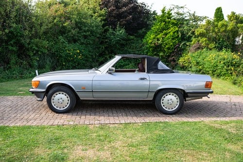 1989 Mercedes-Benz R107 300SL For Sale (picture 21 of 131)