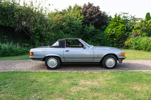1989 Mercedes-Benz R107 300SL For Sale (picture 30 of 131)