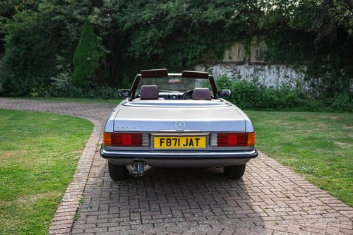 1989 Mercedes-Benz R107 300SL For Sale (picture 8 of 131)