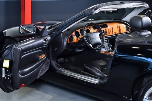 2006 Jaguar XK8 Convertible 4,2L V8 In vendita (immagine 47 di 130)