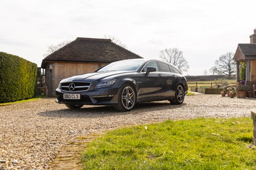 2014 Mercedes-Benz X218 CLS63 Shooting Brake For Sale (picture 11 of 230)