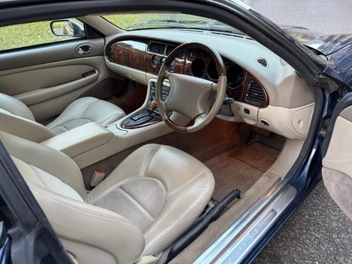 1999 Jaguar XK8 Coupe For Sale (picture 18 of 72)