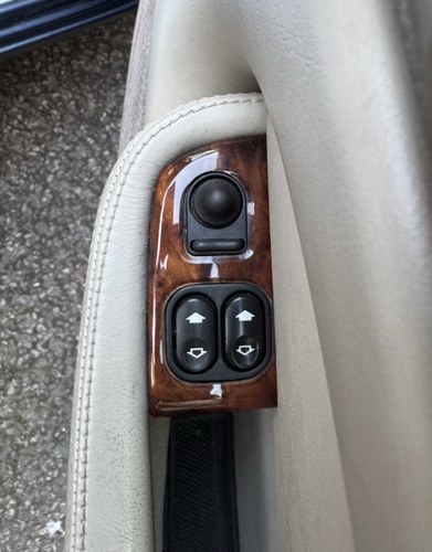 1999 Jaguar XK8 Coupe For Sale (picture 47 of 72)