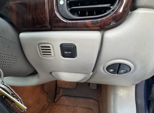 1999 Jaguar XK8 Coupe For Sale (picture 51 of 72)