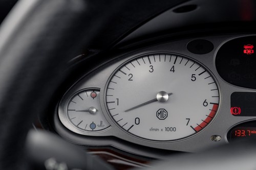 2007 MG ZT 260 V8 à vendre (picture 47 of 155)