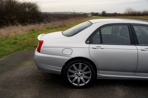 2007 MG ZT 260 V8 à vendre (picture 80 of 155)