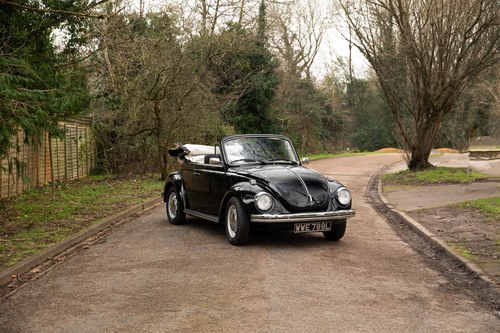 1973 Volkswagen Beetle 1303 Karmann Cabriolet For Sale (picture 2 of 40)