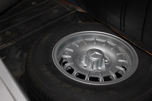 1976 Mercedes-Benz 350SL (R107) In vendita (immagine 65 di 124)