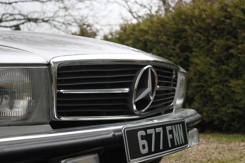 1976 Mercedes-Benz 350SL (R107) In vendita (immagine 87 di 124)