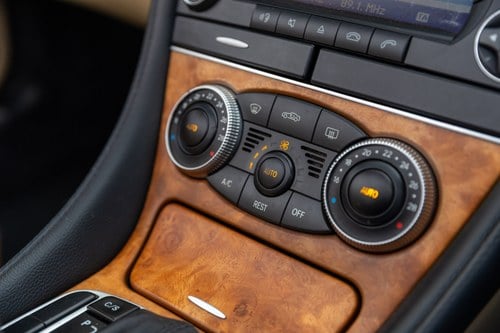 2007 Mercedes-Benz R230 SL500 Designo Facelift Model For Sale (picture 62 of 188)