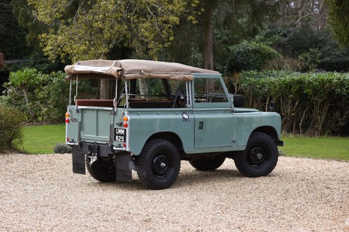 1971 Land Rover Series IIA 88in For Sale (picture 12 of 165)