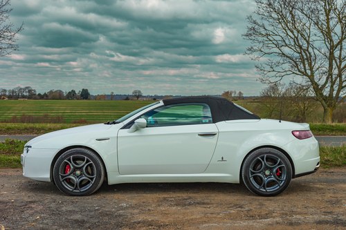 2009 Alfa Romeo Spider 3.2 V6 zum Verkauf (Bild 15 von 185)