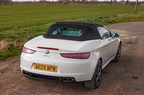 2009 Alfa Romeo Spider 3.2 V6 zum Verkauf (Bild 16 von 185)