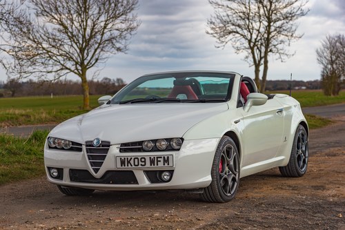 2009 Alfa Romeo Spider 3.2 V6 zum Verkauf (Bild 3 von 185)