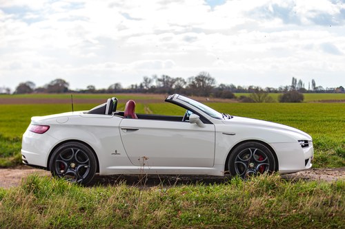 2009 Alfa Romeo Spider 3.2 V6 zum Verkauf (Bild 24 von 185)