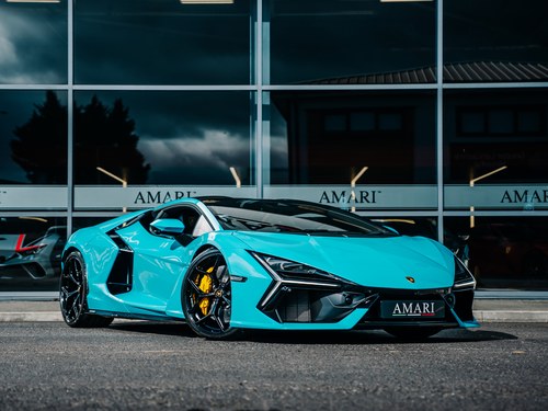 2025 Lamborghini Revuelto In vendita