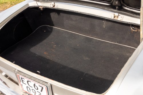 1965 Ferrari 330 GT 2+2 Series 1 'Interim' For Sale (picture 146 of 242)