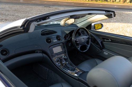 2005 Mercedes-Benz R230 SL500 For Sale (picture 48 of 173)