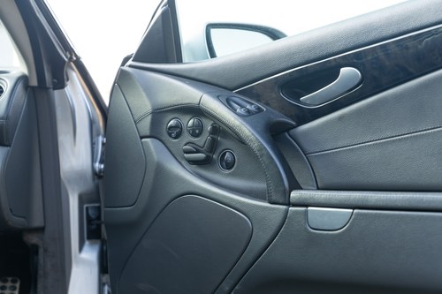 2005 Mercedes-Benz R230 SL500 For Sale (picture 52 of 173)