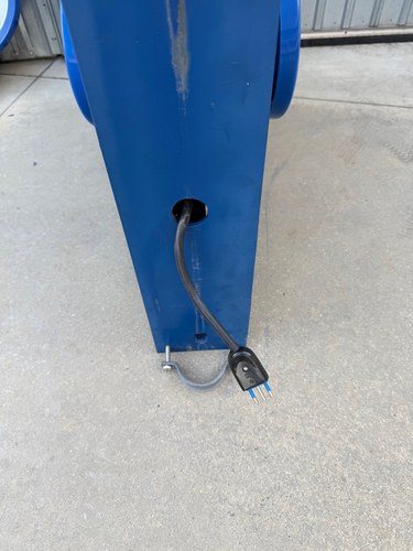 Collection of Three Ford Dealership Signs In vendita (immagine 19 di 95)