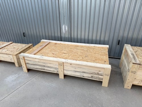 Collection of Three Ford Dealership Signs In vendita (immagine 82 di 95)