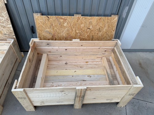 Collection of Three Ford Dealership Signs In vendita (immagine 84 di 95)