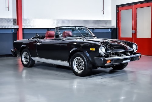 1979 Fiat 124 Spider 2000 Convertible 2,0L à vendre (picture 1 of 81)