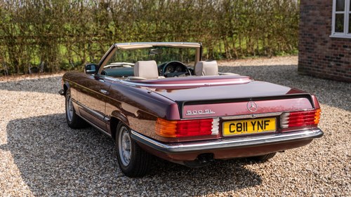 1985 Mercedes-Benz 500SL (R107) In vendita (immagine 7 di 205)