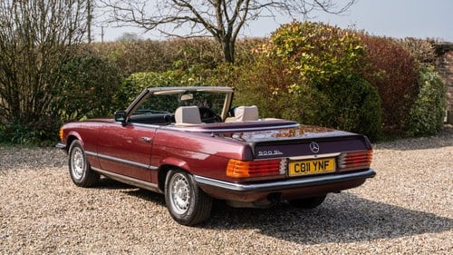 1985 Mercedes-Benz 500SL (R107) In vendita (immagine 10 di 205)