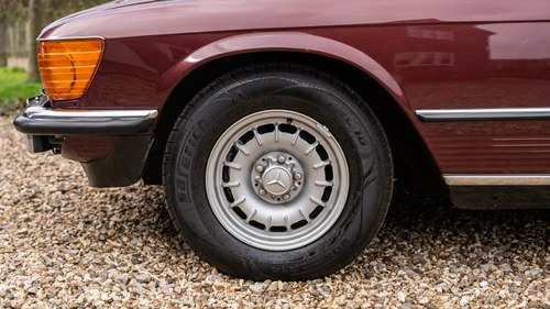 1985 Mercedes-Benz 500SL (R107) In vendita (immagine 29 di 205)