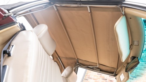 1985 Mercedes-Benz 500SL (R107) In vendita (immagine 57 di 205)