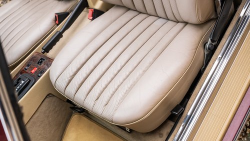 1985 Mercedes-Benz 500SL (R107) In vendita (immagine 64 di 205)