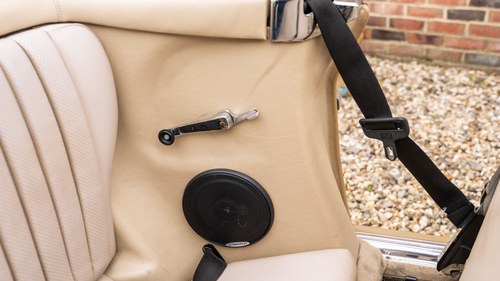 1985 Mercedes-Benz 500SL (R107) In vendita (immagine 68 di 205)