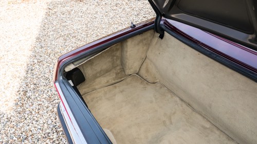 1985 Mercedes-Benz 500SL (R107) In vendita (immagine 75 di 205)