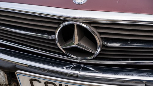 1985 Mercedes-Benz 500SL (R107) In vendita (immagine 82 di 205)