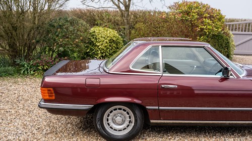1985 Mercedes-Benz 500SL (R107) In vendita (immagine 134 di 205)