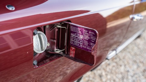 1985 Mercedes-Benz 500SL (R107) In vendita (immagine 150 di 205)