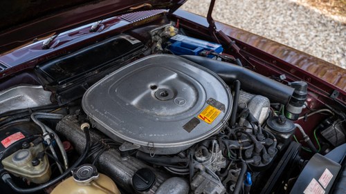 1985 Mercedes-Benz 500SL (R107) In vendita (immagine 163 di 205)