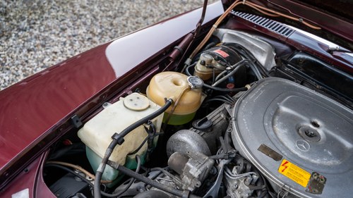 1985 Mercedes-Benz 500SL (R107) In vendita (immagine 167 di 205)