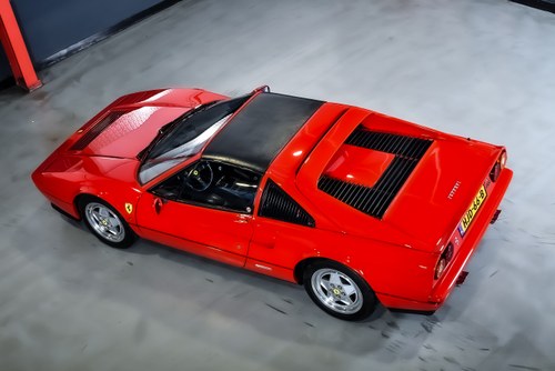 1988 Ferrari 328 GTS "Quattrovalvole" Targa 3,2L V8 In vendita (immagine 32 di 164)