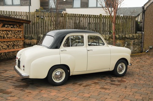 1958 Standard 10 Te koop (foto 5 van 174)