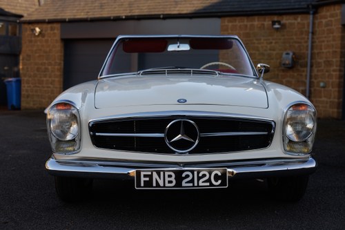 1965 Mercedes-Benz 230SL (W113) En venta (imagen 16 de 240)