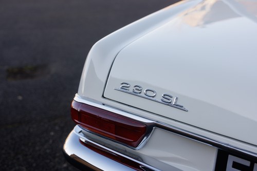1965 Mercedes-Benz 230SL (W113) En venta (imagen 124 de 240)
